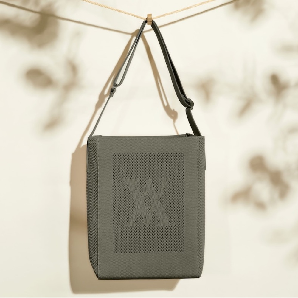 NWT VIVAIA The Casual Messenger (Harper) in Olive Green